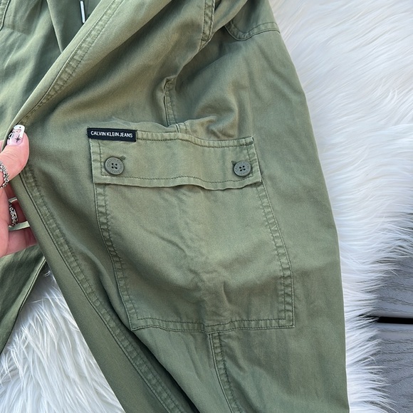 Calvin Klein green jogger cargo pants - Picture 3 of 5